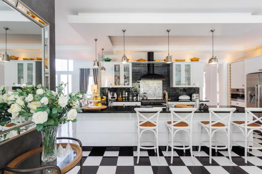 4 Bedroom Property for Sale in Val De Vie Estate Western Cape